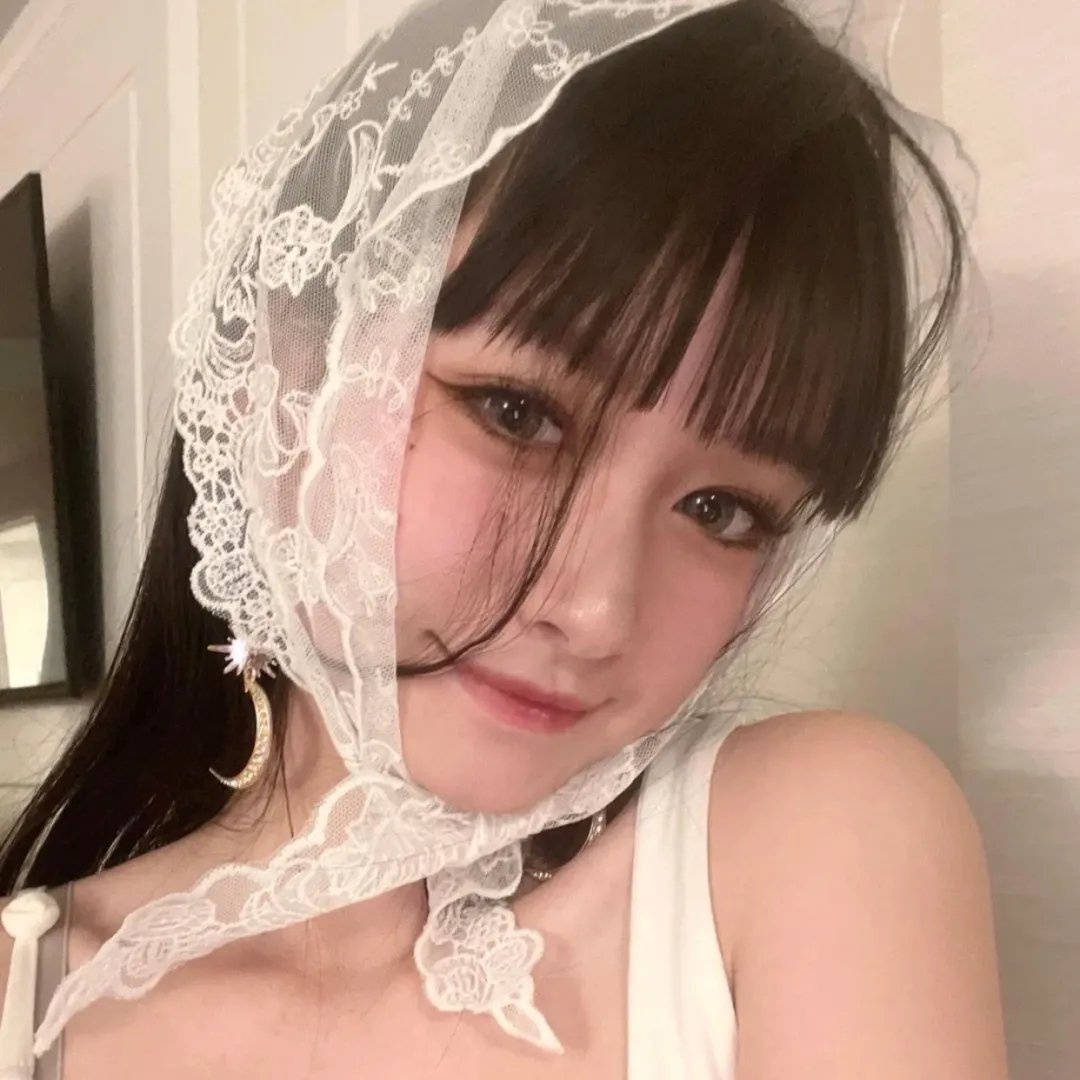 总之就是非常可爱～制服～